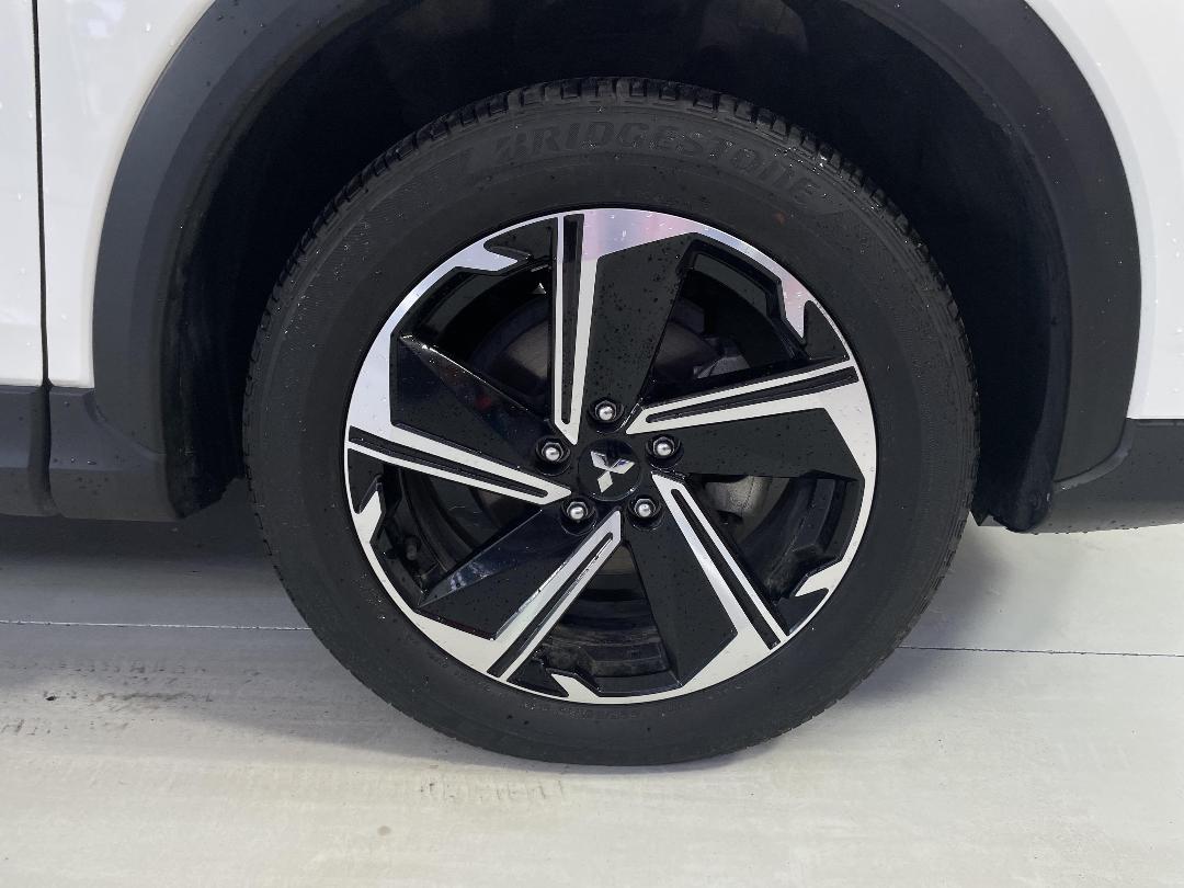 Photo '9' of Mitsubishi Eclipse Cross