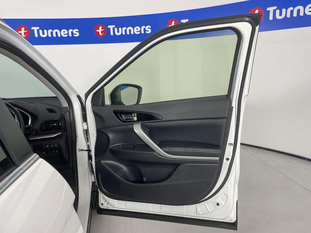 Photo '15' of Mitsubishi Eclipse Cross