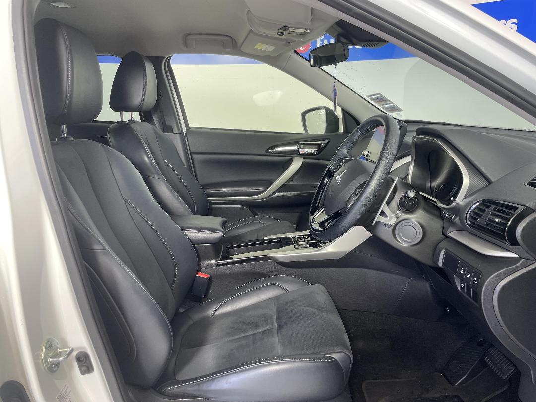 Photo '16' of Mitsubishi Eclipse Cross