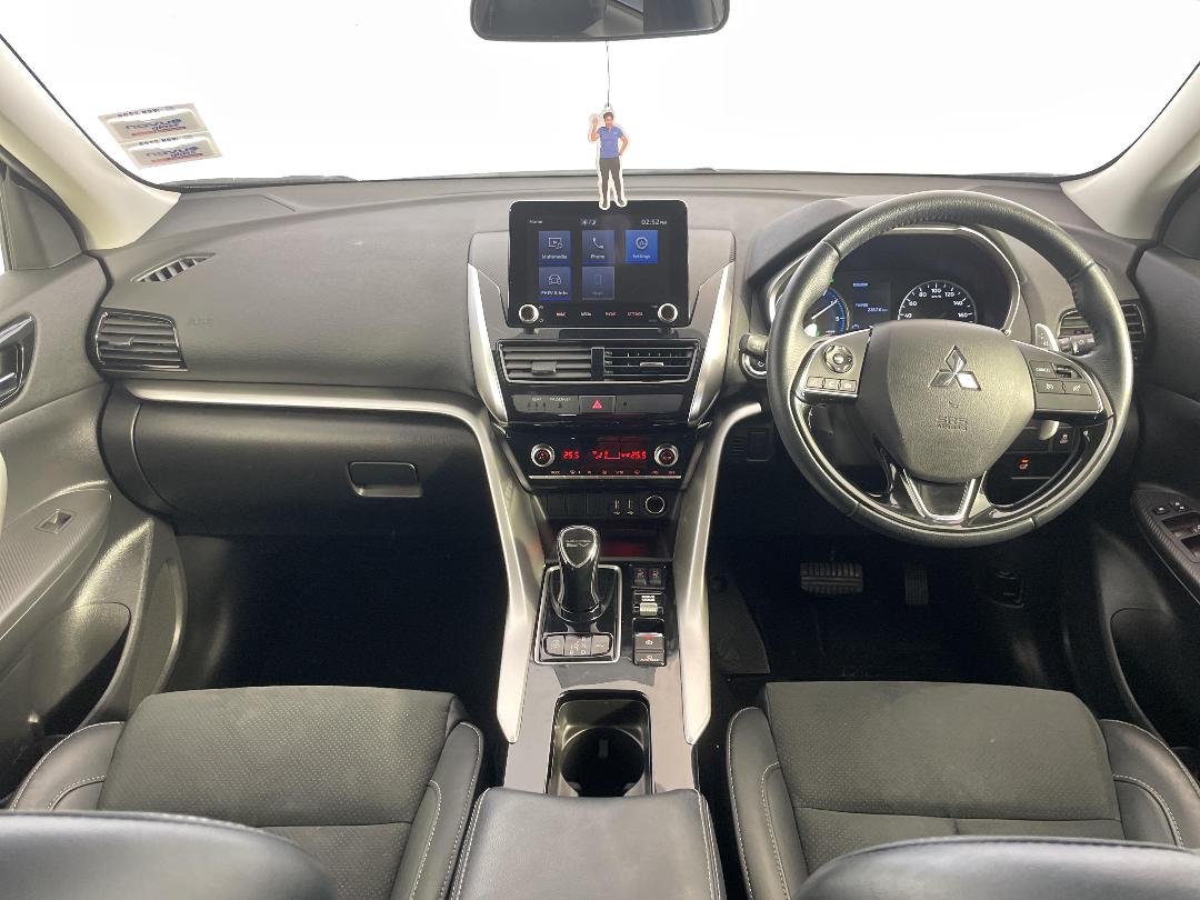 Photo '17' of Mitsubishi Eclipse Cross