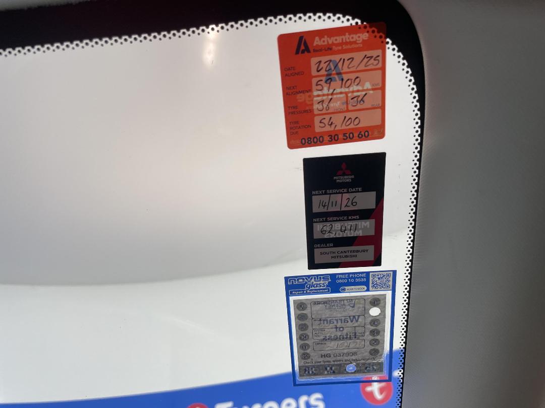 Photo '27' of Mitsubishi Eclipse Cross