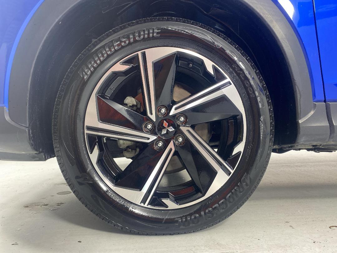 Photo '10' of Mitsubishi Eclipse Cross