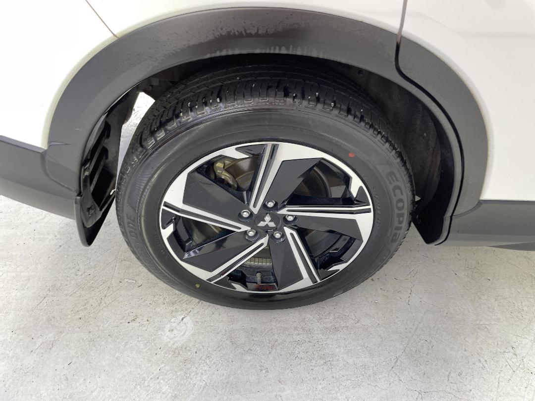 Photo '12' of Mitsubishi Eclipse Cross Photo '12' of Mitsubishi Eclipse Cross