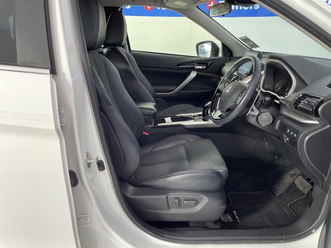 Photo '16' of Mitsubishi Eclipse Cross Photo '16' of Mitsubishi Eclipse Cross