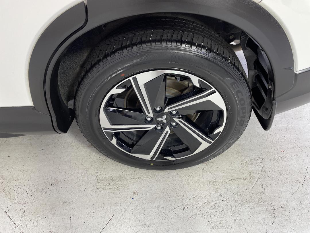 Photo '11' of Mitsubishi Eclipse Cross Photo '11' of Mitsubishi Eclipse Cross