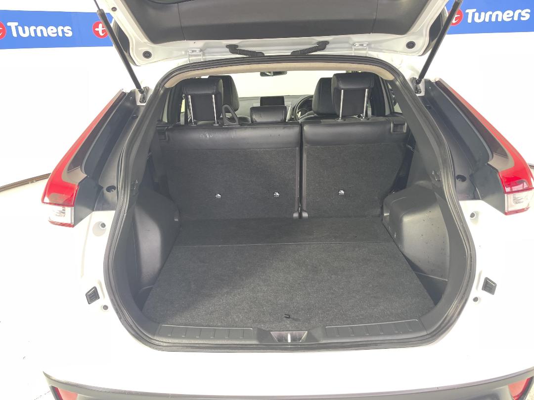 Photo '14' of Mitsubishi Eclipse Cross