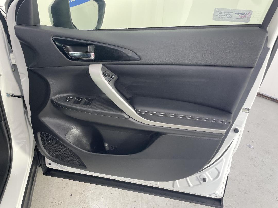 Photo '15' of Mitsubishi Eclipse Cross