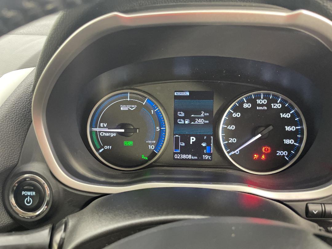 Photo '21' of Mitsubishi Eclipse Cross