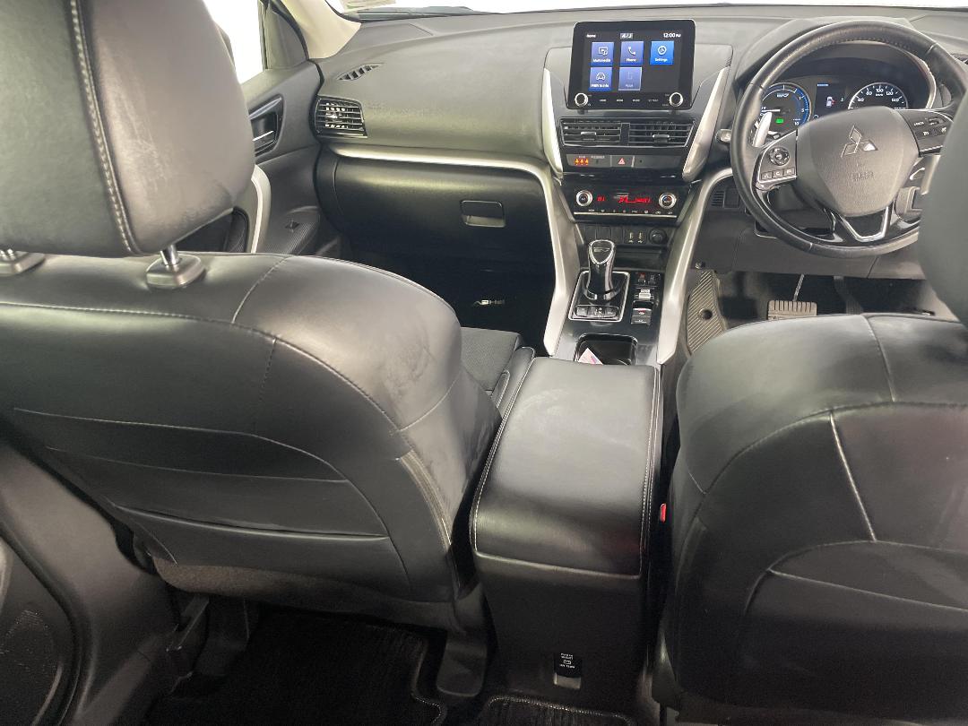 Photo '18' of Mitsubishi Eclipse Cross