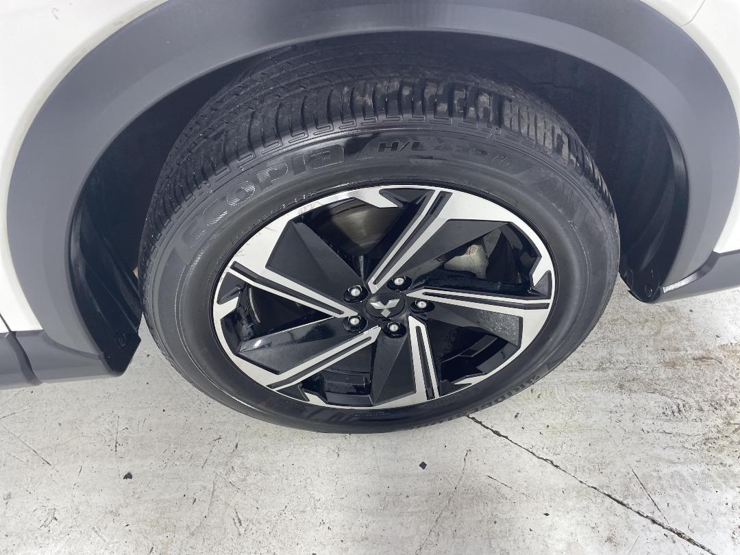 Photo '9' of Mitsubishi Eclipse Cross