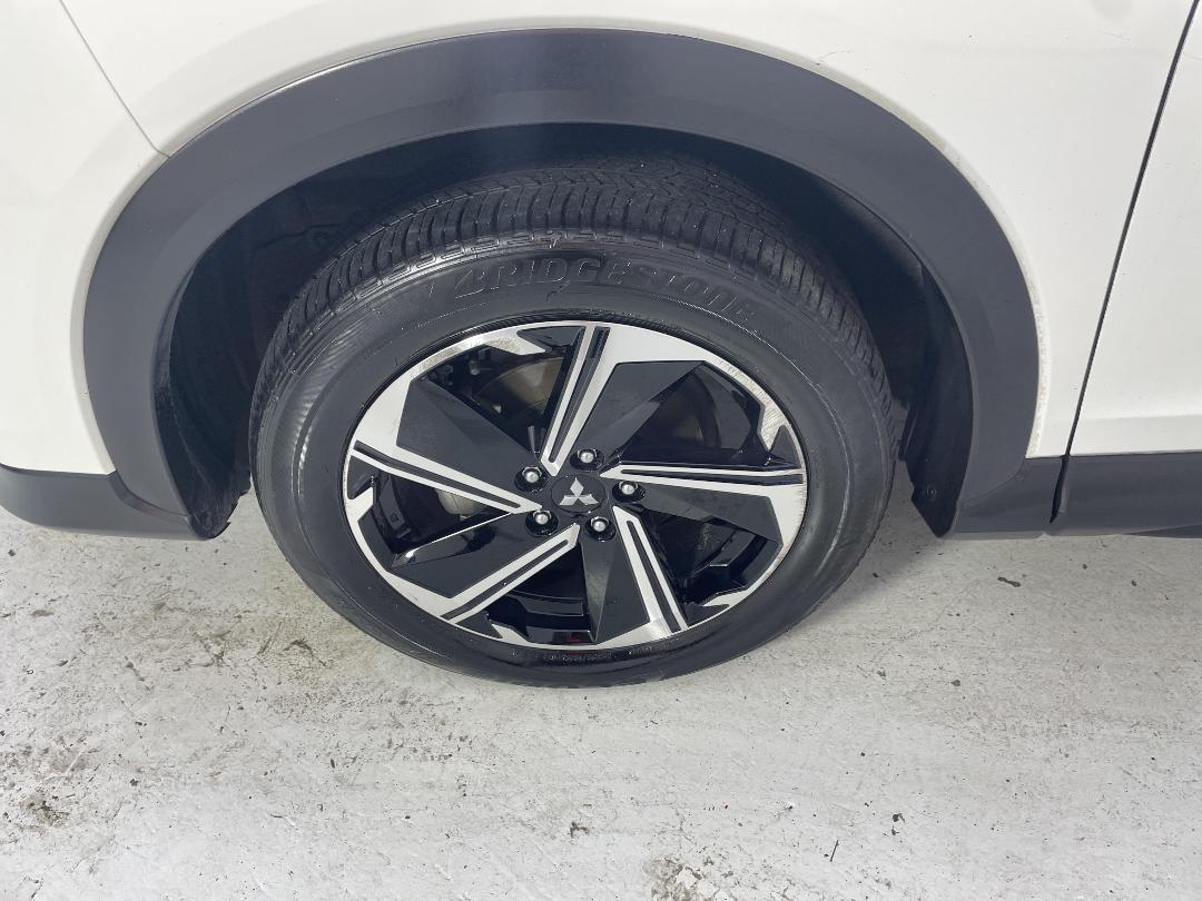 Photo '10' of Mitsubishi Eclipse Cross