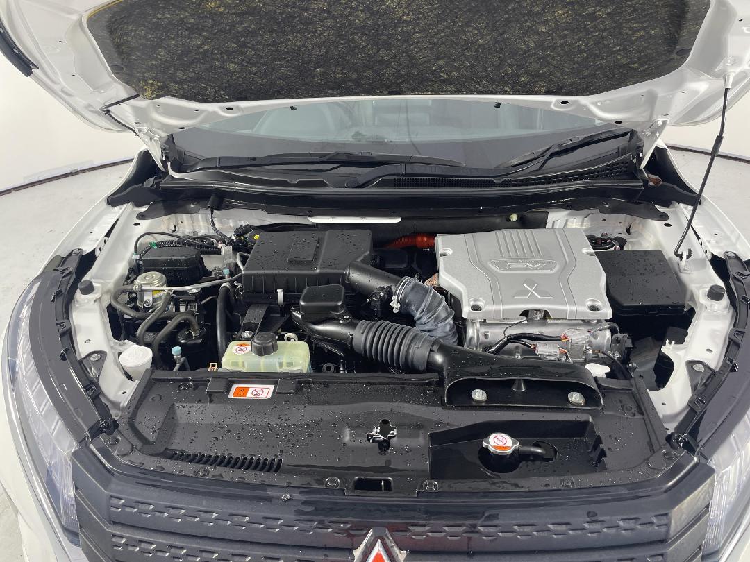 Photo '13' of Mitsubishi Eclipse Cross