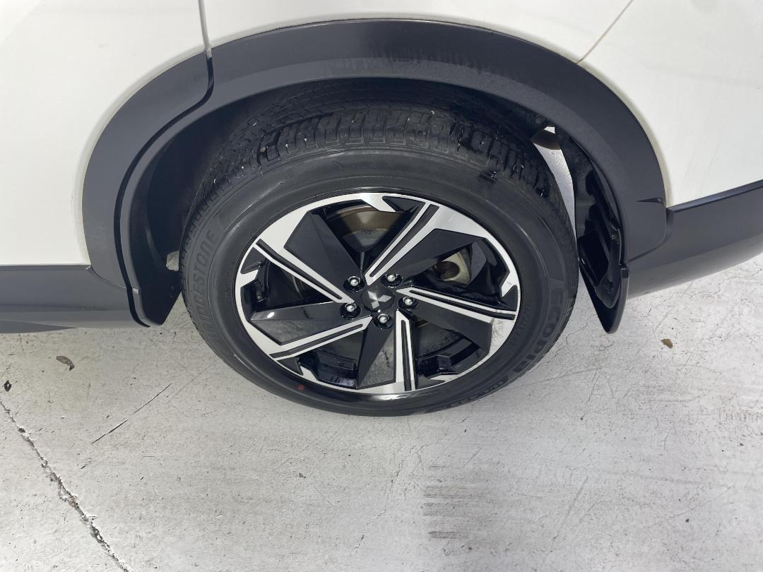 Photo '11' of Mitsubishi Eclipse Cross