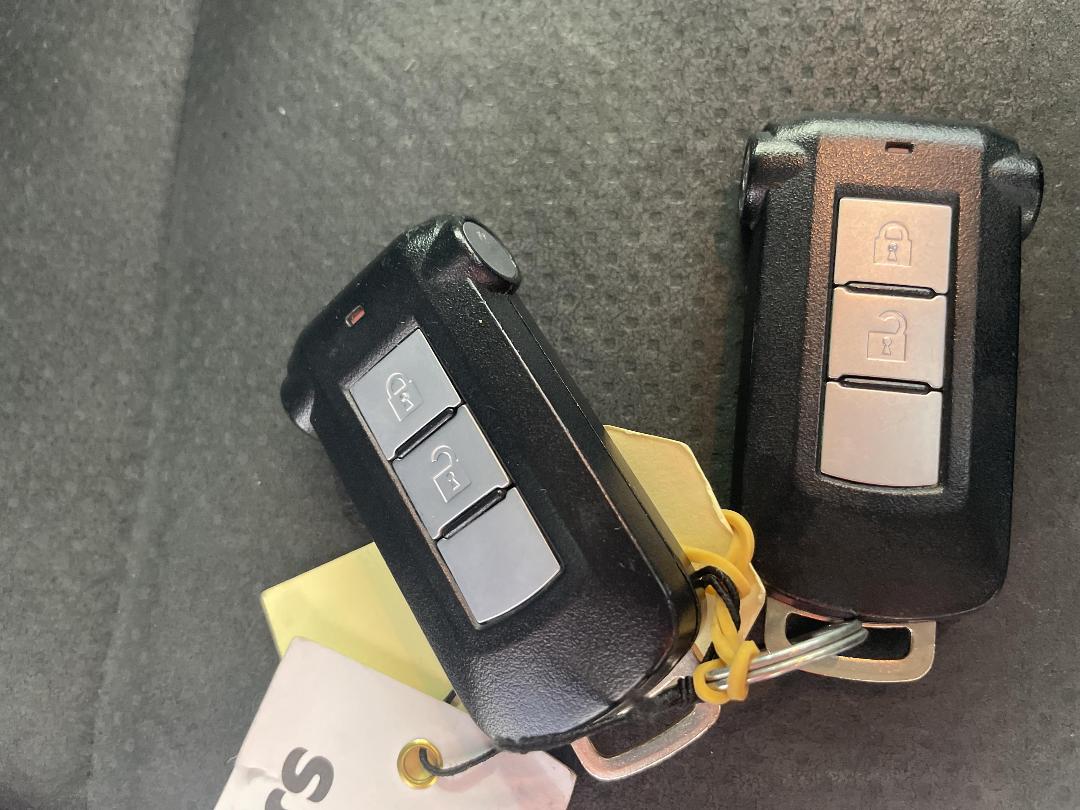 Photo '22' of Mitsubishi Eclipse Cross