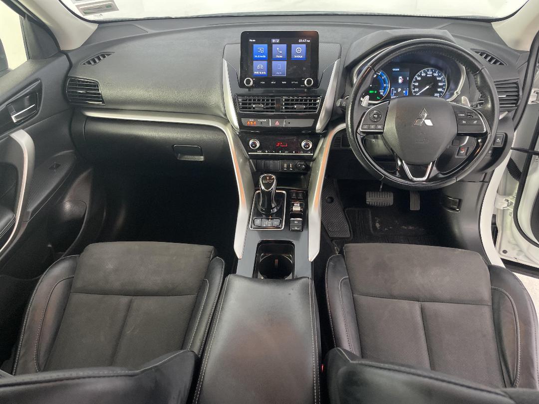 Photo '17' of Mitsubishi Eclipse Cross