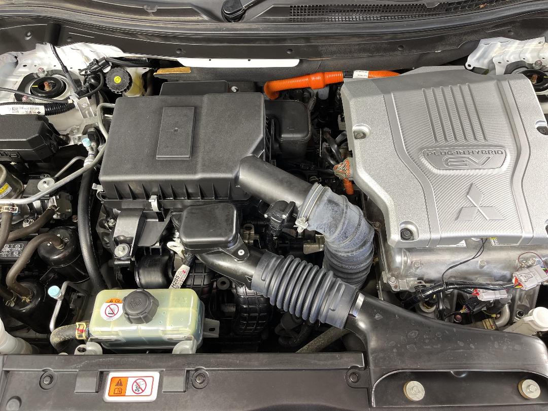 Photo '13' of Mitsubishi Eclipse Cross