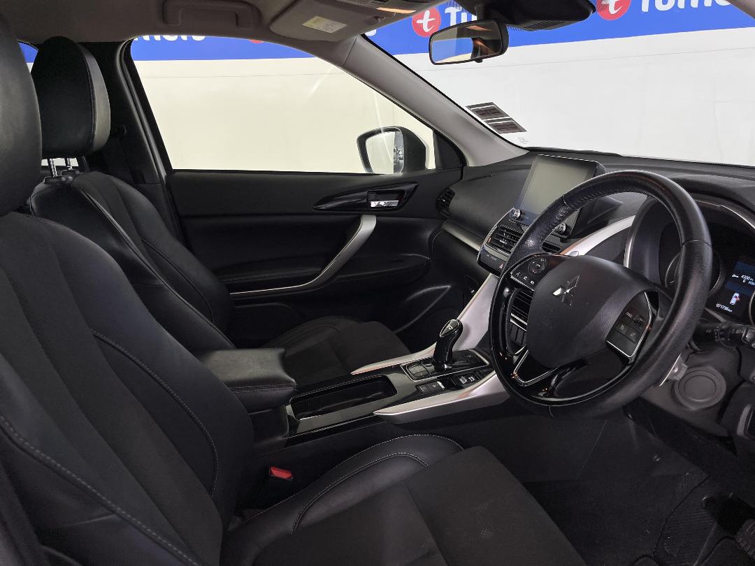 Photo '16' of Mitsubishi Eclipse Cross