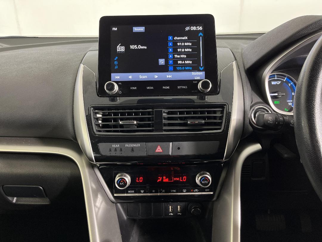 Photo '18' of Mitsubishi Eclipse Cross