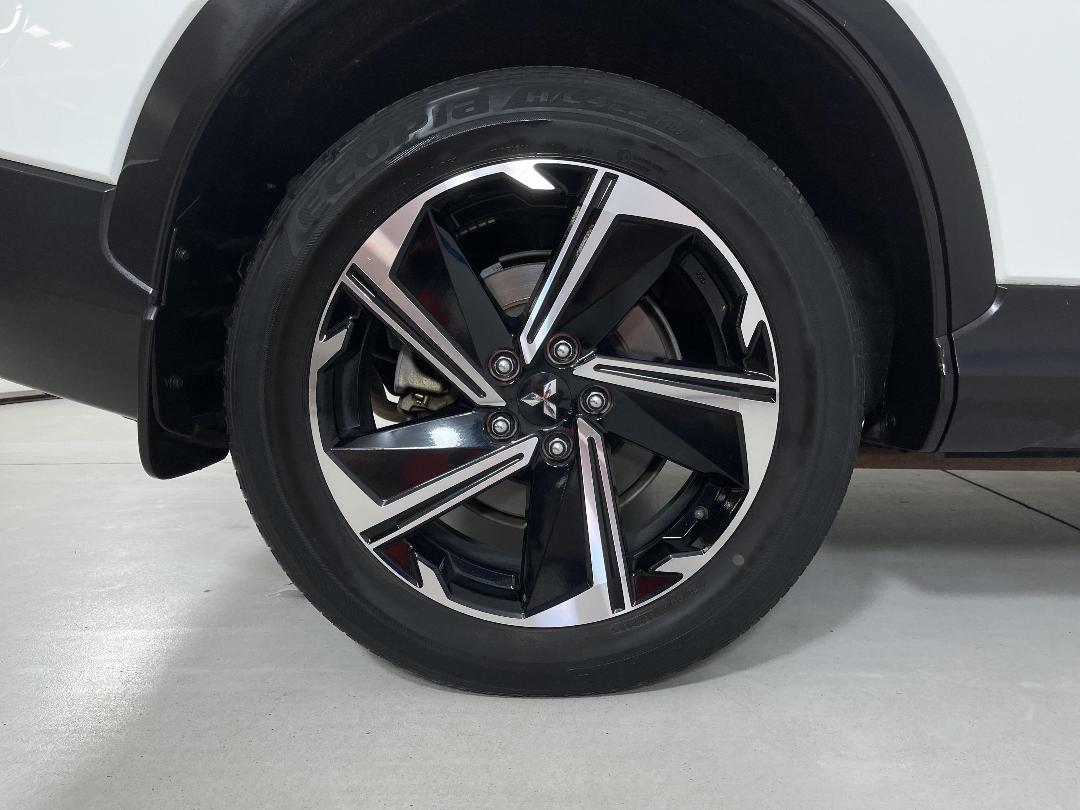 Photo '12' of Mitsubishi Eclipse Cross