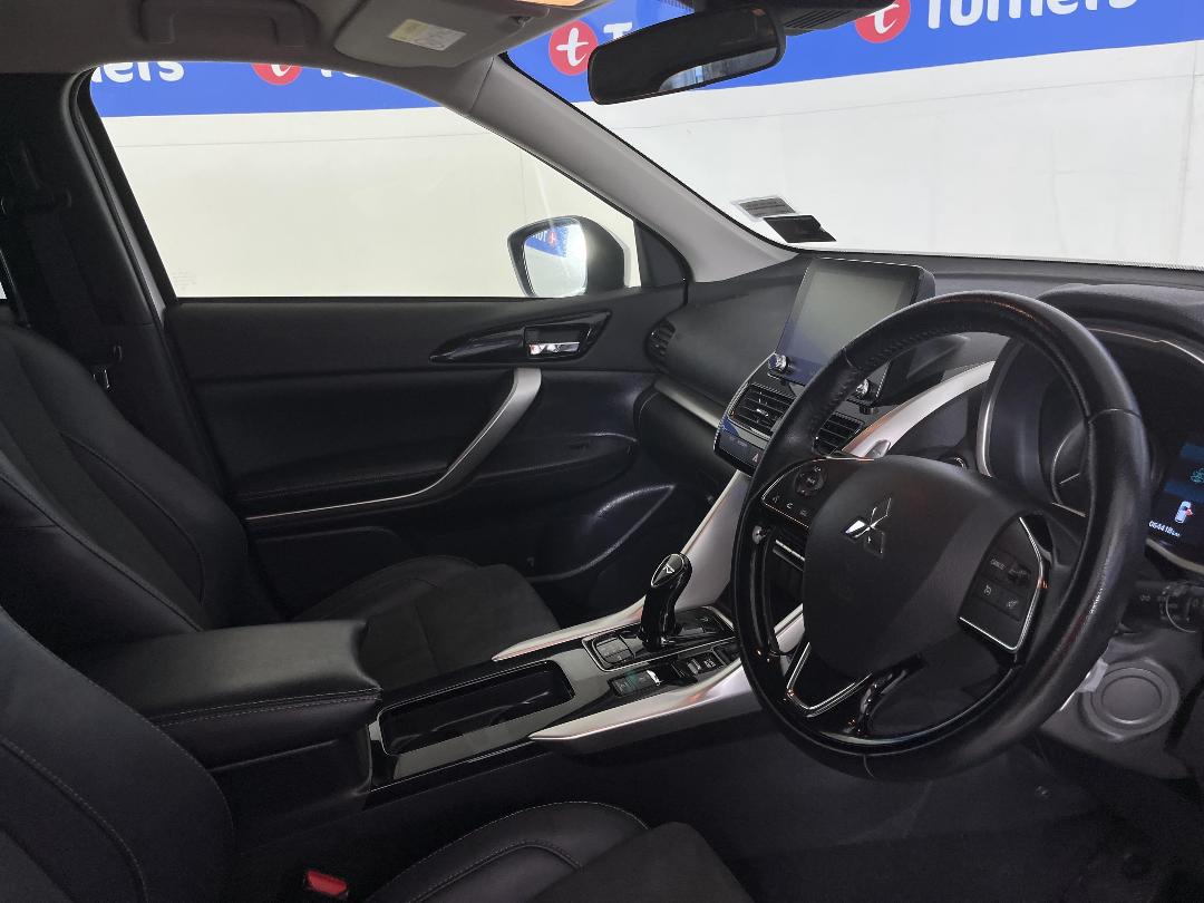 Photo '16' of Mitsubishi Eclipse Cross