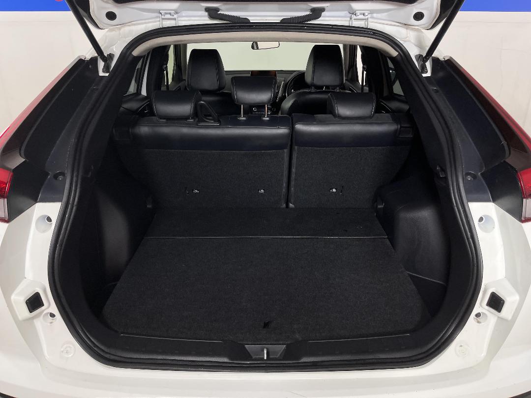 Photo '14' of Mitsubishi Eclipse Cross