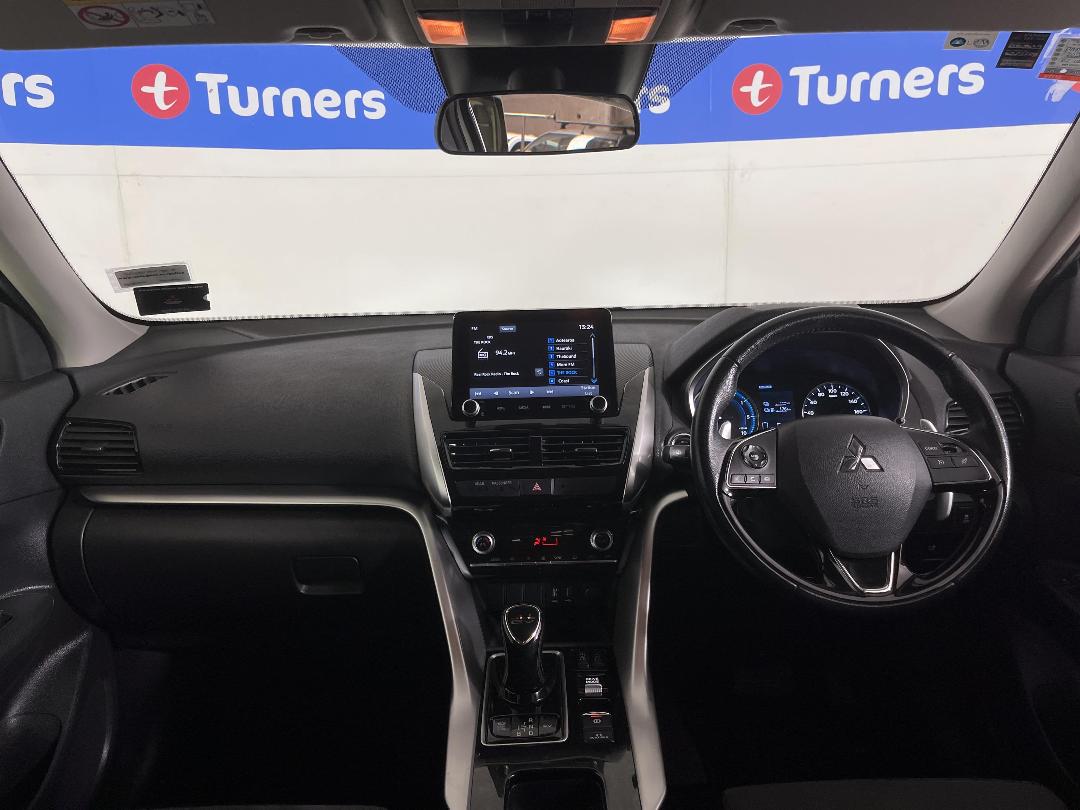 Photo '17' of Mitsubishi Eclipse Cross