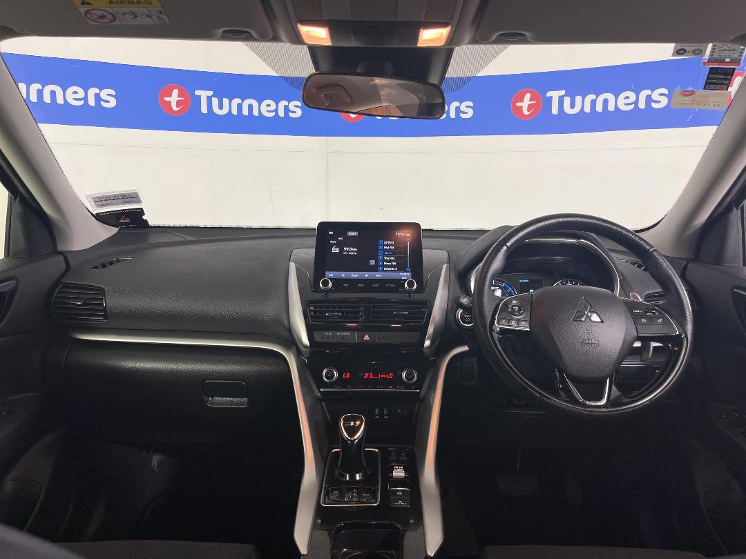 Photo '17' of Mitsubishi Eclipse Cross