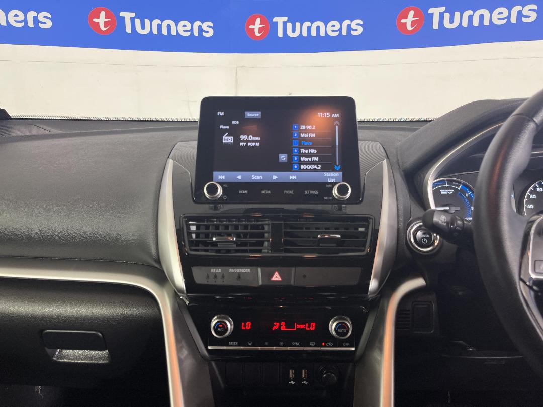 Photo '18' of Mitsubishi Eclipse Cross