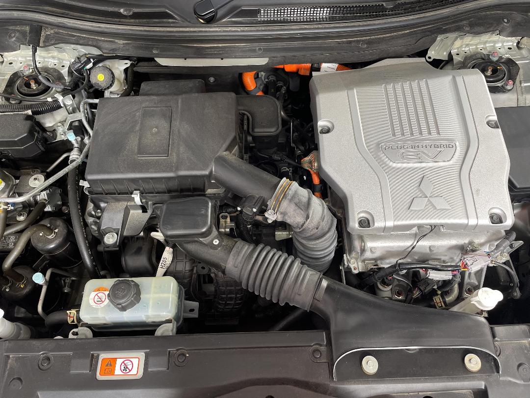 Photo '13' of Mitsubishi Eclipse Cross