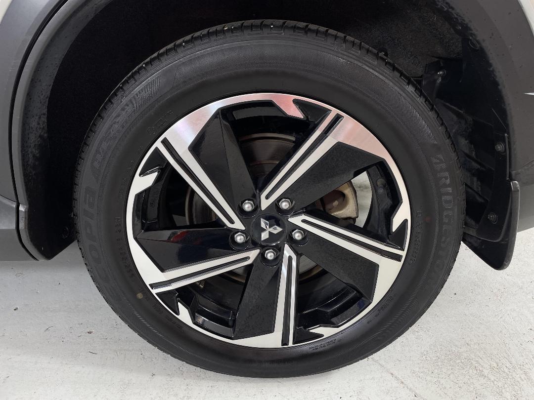 Photo '11' of Mitsubishi Eclipse Cross