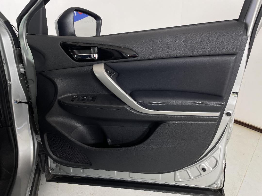 Photo '15' of Mitsubishi Eclipse Cross