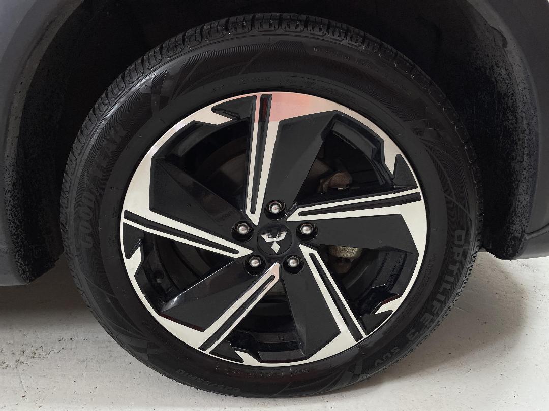 Photo '9' of Mitsubishi Eclipse Cross