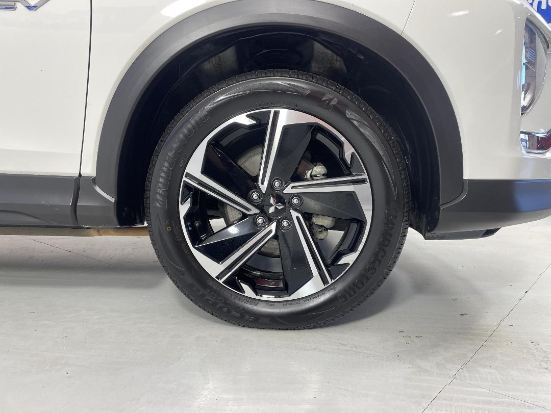 Photo '9' of Mitsubishi Eclipse Cross