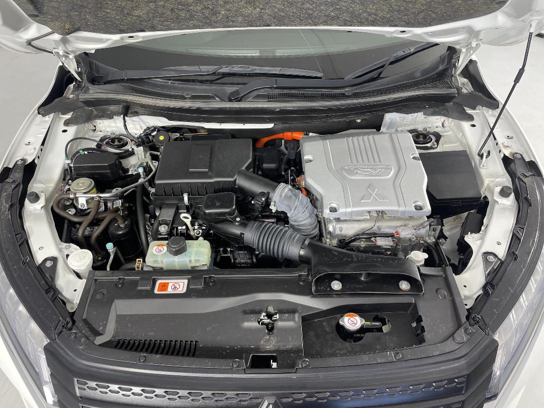 Photo '13' of Mitsubishi Eclipse Cross