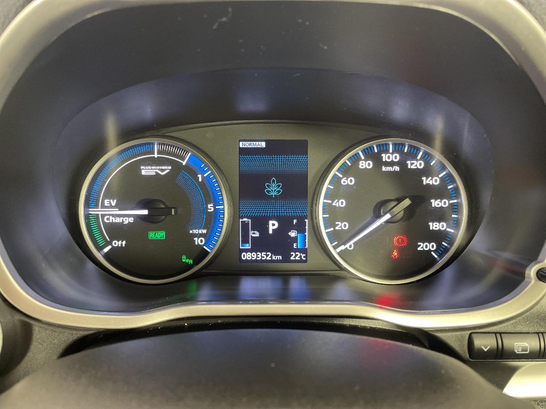 Photo '21' of Mitsubishi Eclipse Cross