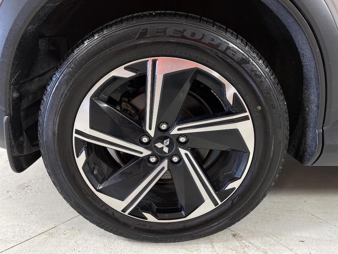 Photo '12' of Mitsubishi Eclipse Cross