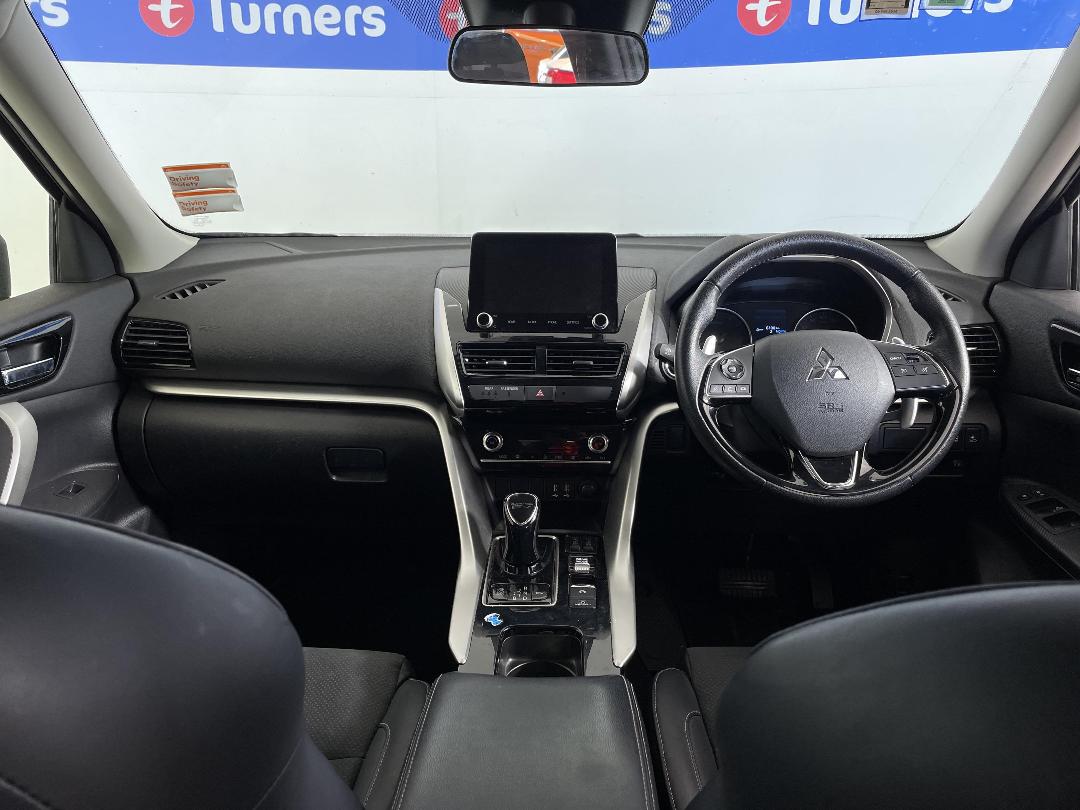 Photo '17' of Mitsubishi Eclipse Cross