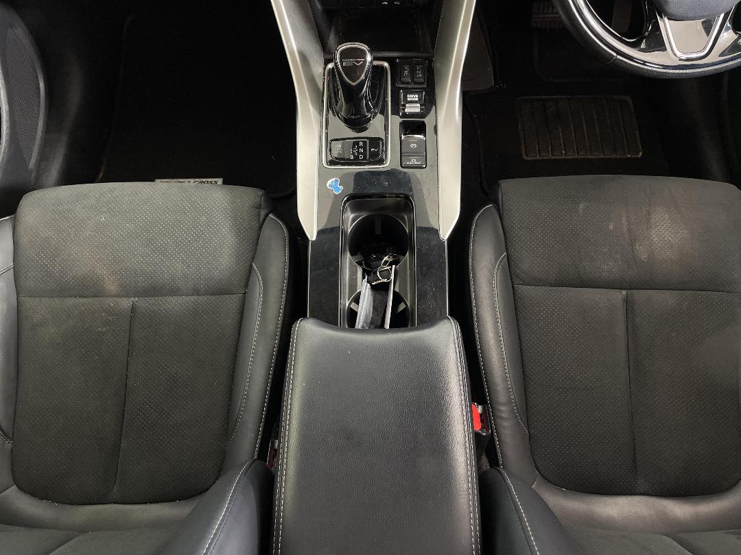 Photo '18' of Mitsubishi Eclipse Cross