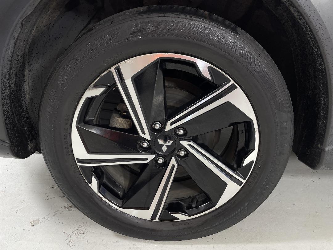 Photo '10' of Mitsubishi Eclipse Cross Photo '10' of Mitsubishi Eclipse Cross