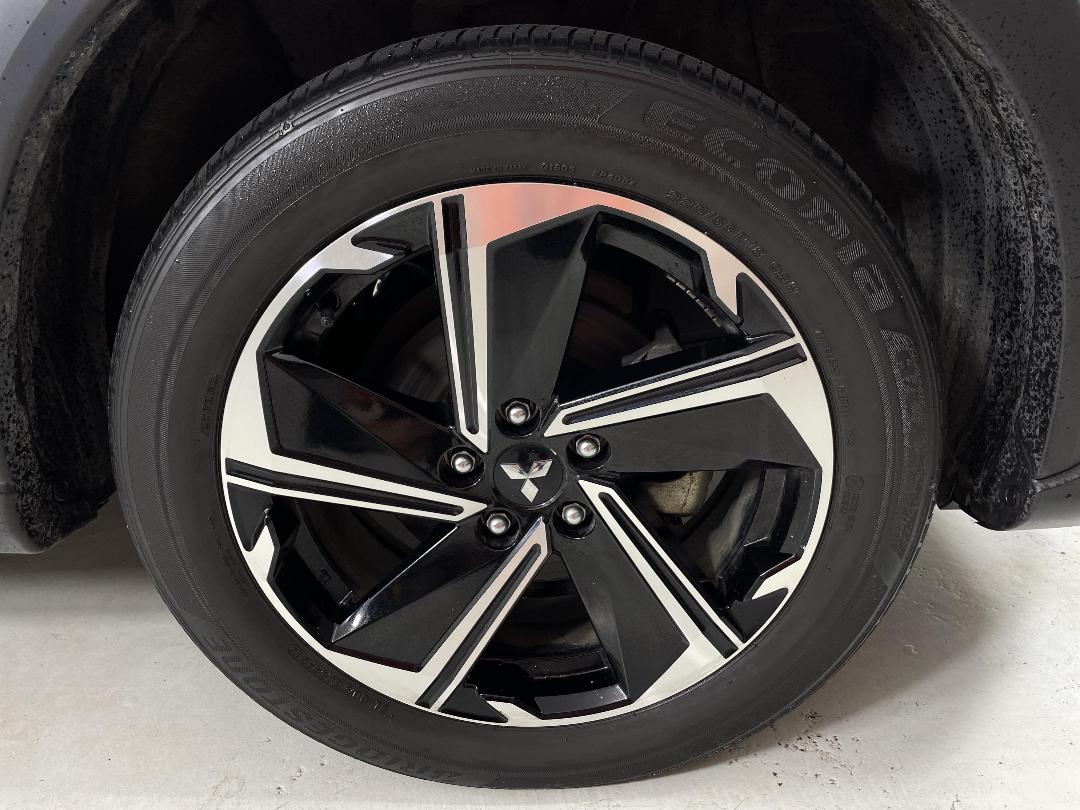 Photo '9' of Mitsubishi Eclipse Cross Photo '9' of Mitsubishi Eclipse Cross