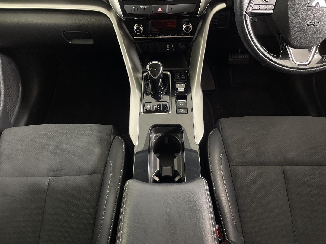 Photo '18' of Mitsubishi Eclipse Cross Photo '18' of Mitsubishi Eclipse Cross