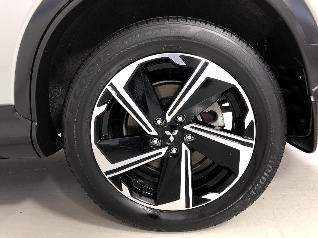 Photo '11' of Mitsubishi Eclipse Cross Photo '11' of Mitsubishi Eclipse Cross