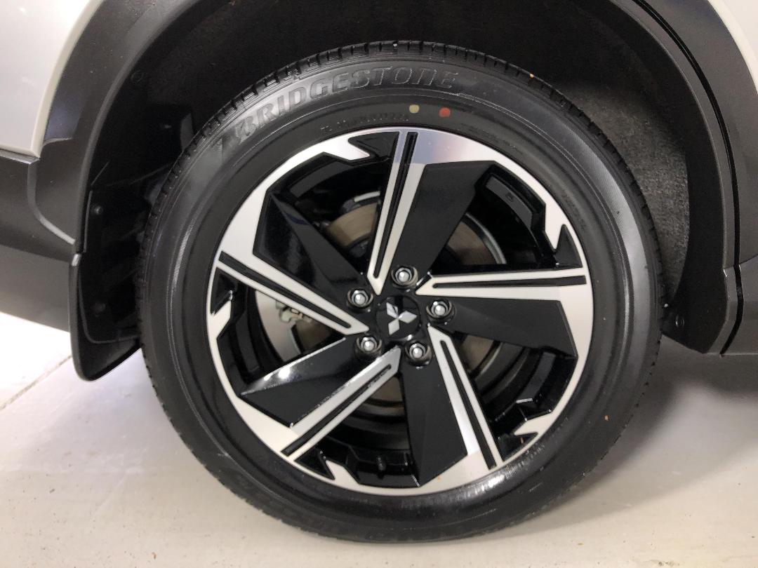 Photo '12' of Mitsubishi Eclipse Cross Photo '12' of Mitsubishi Eclipse Cross