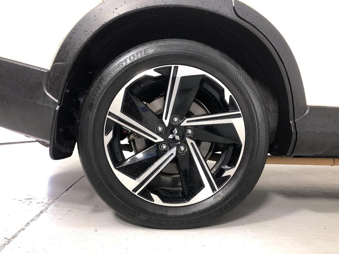 Photo '12' of Mitsubishi Eclipse Cross