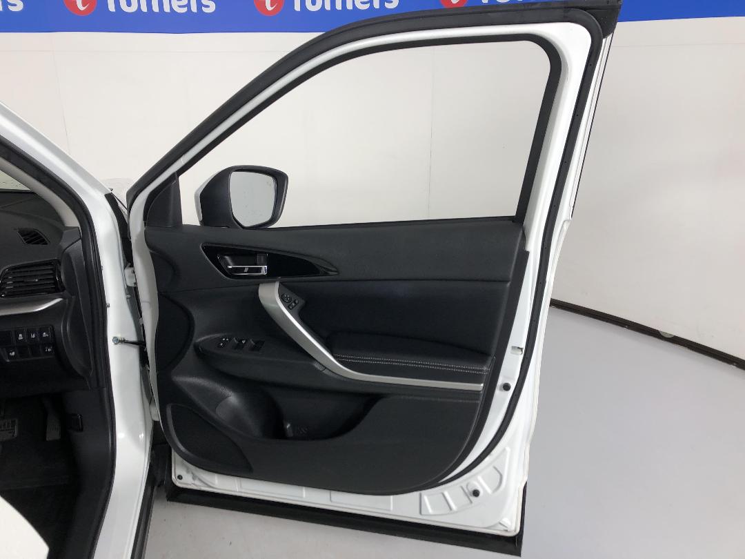 Photo '15' of Mitsubishi Eclipse Cross