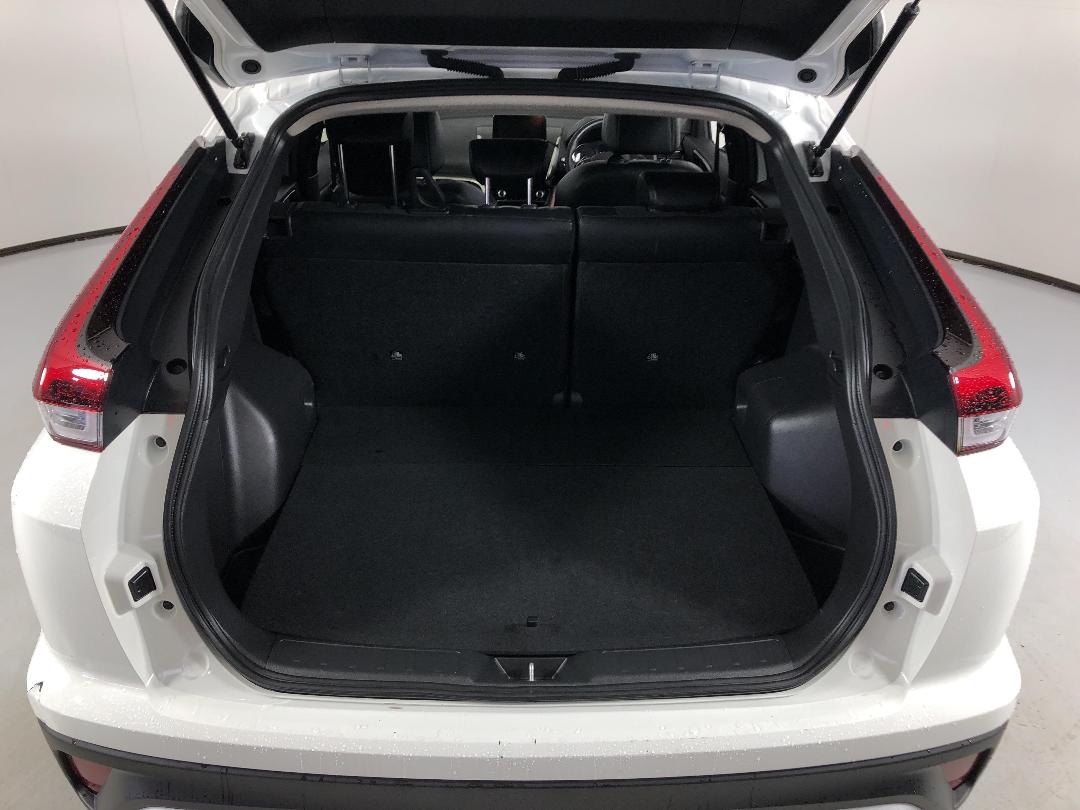 Photo '14' of Mitsubishi Eclipse Cross