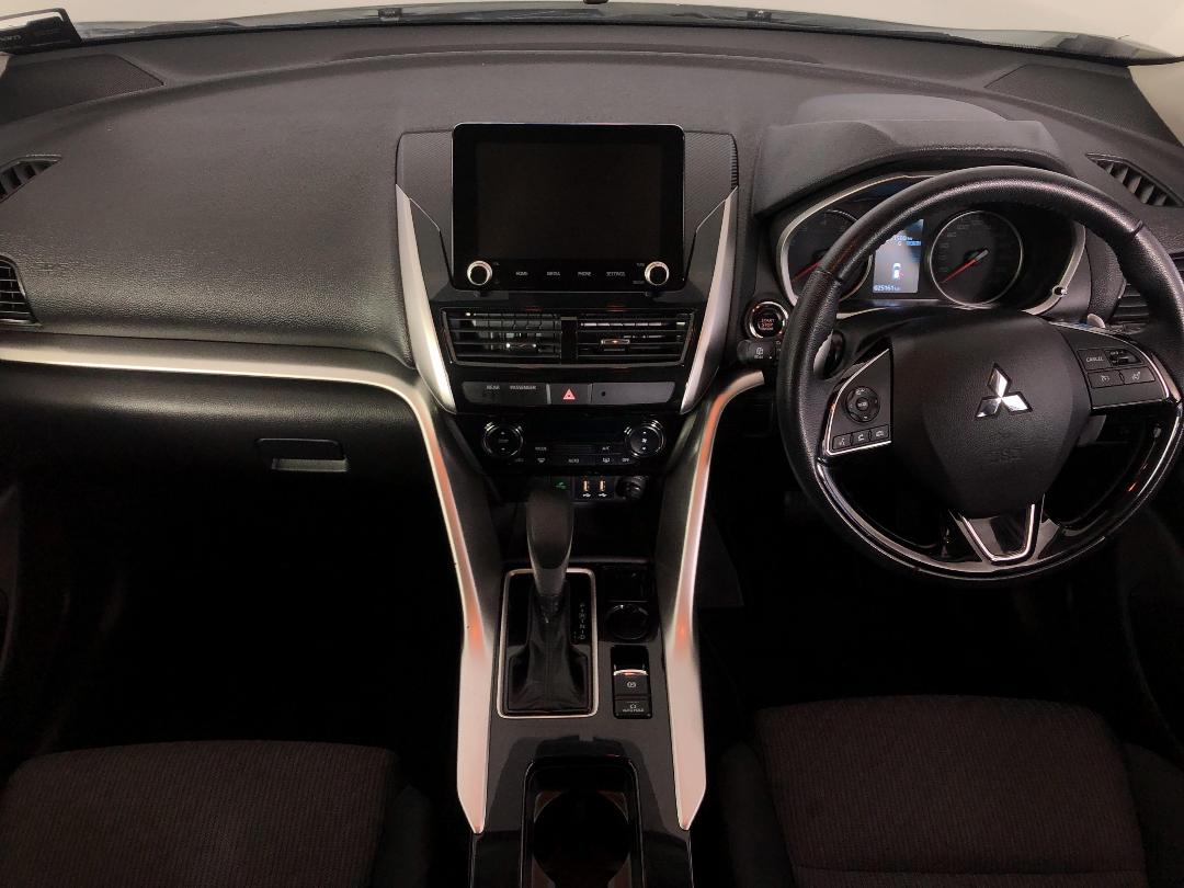 Photo '17' of Mitsubishi Eclipse Cross