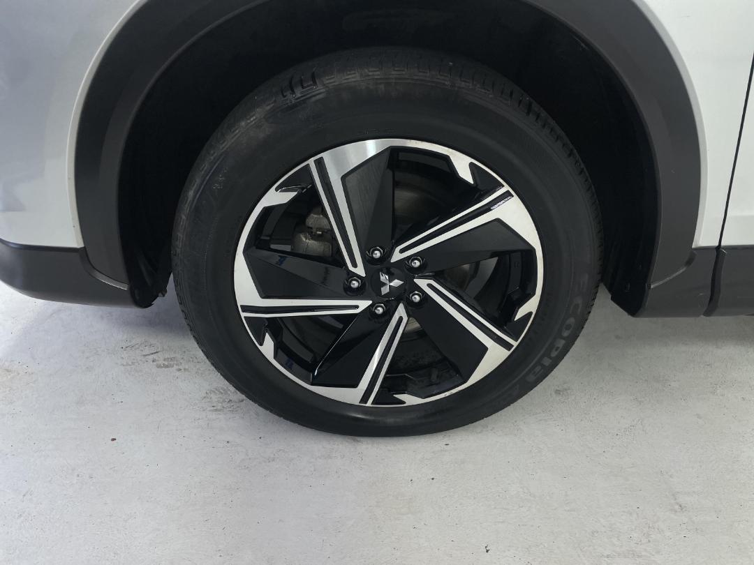 Photo '10' of Mitsubishi Eclipse Cross Photo '10' of Mitsubishi Eclipse Cross