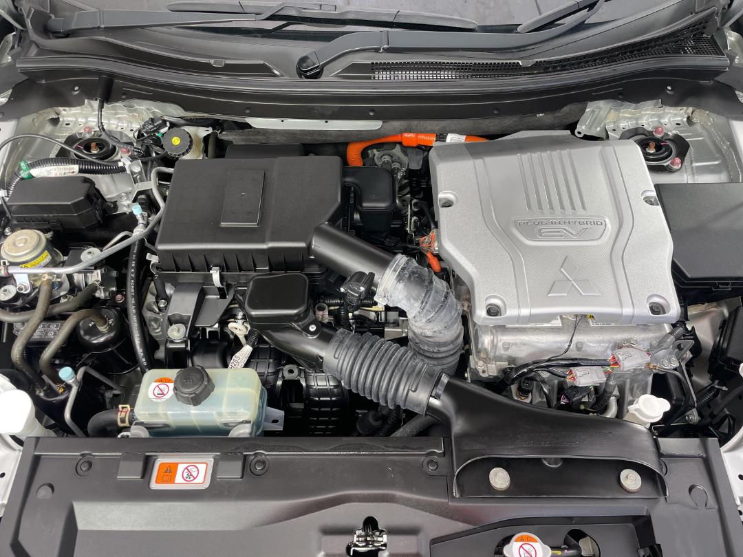 Photo '13' of Mitsubishi Eclipse Cross