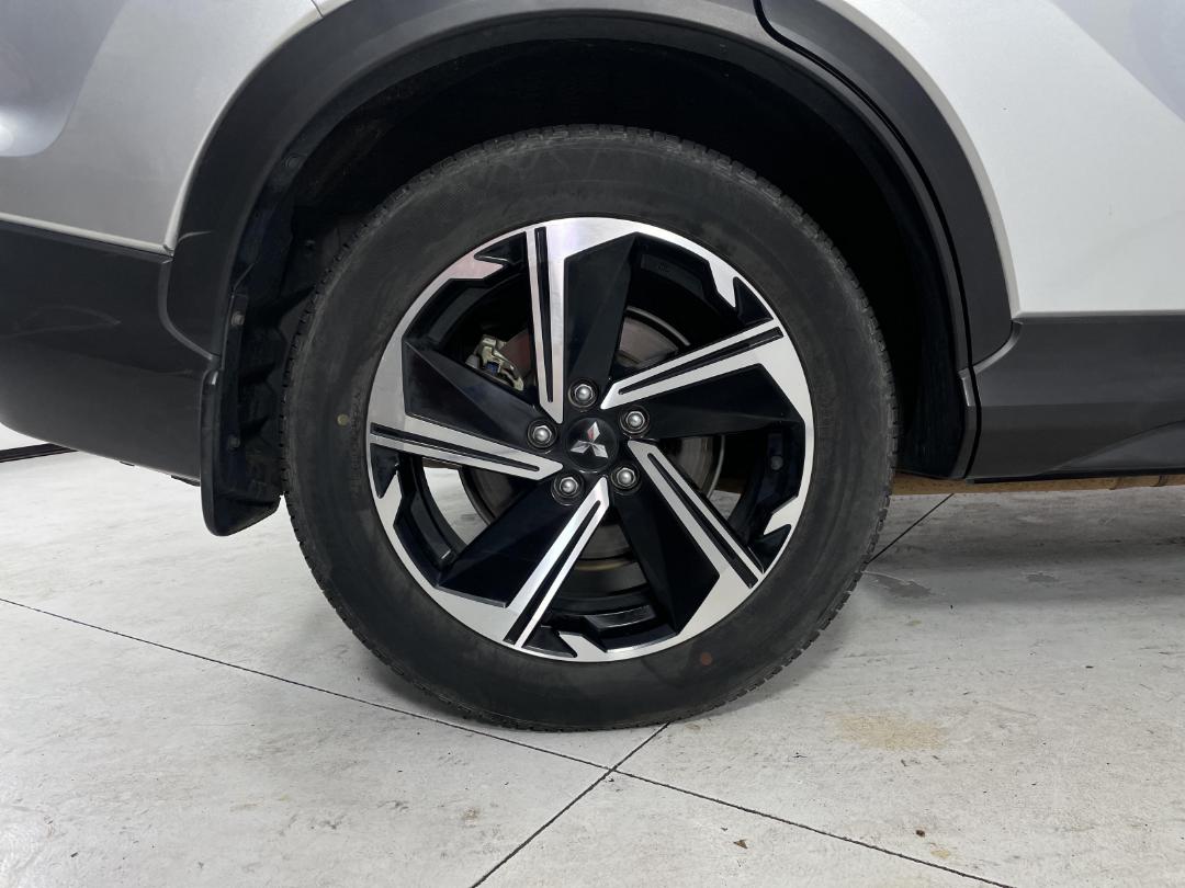 Photo '12' of Mitsubishi Eclipse Cross